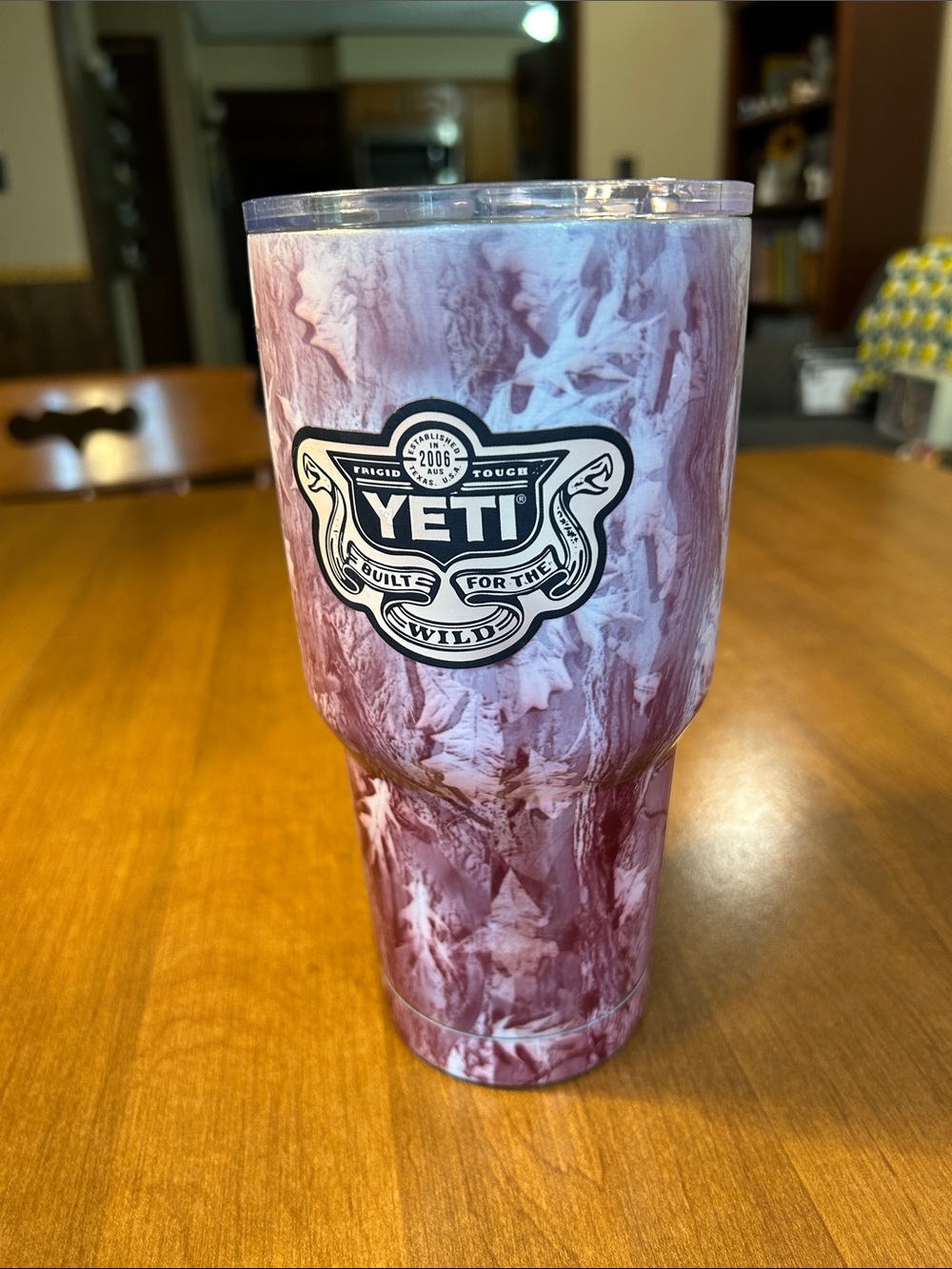 Yeti Maroon and White Marble Insulated Tumbler 30 oz